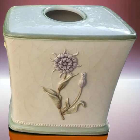 Croscill Crackle Glaze Raised Flowers Veronica Bath Ceramic Tissue Box Cover - Picture 5 of 11